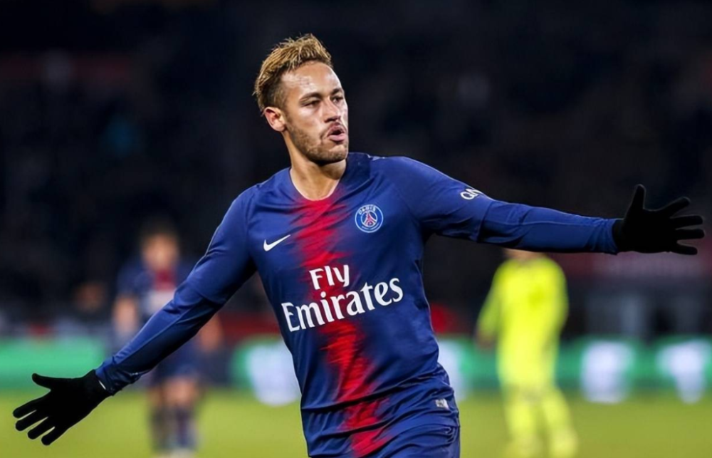  托蒂重返罗马教练组开启职业生涯新篇章  