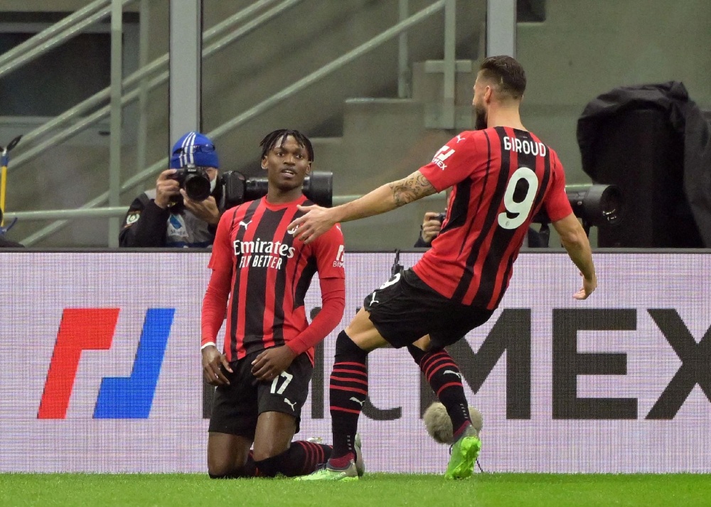  拉齐奥锋线集体哑火，蓝鹰主场吞惨败  